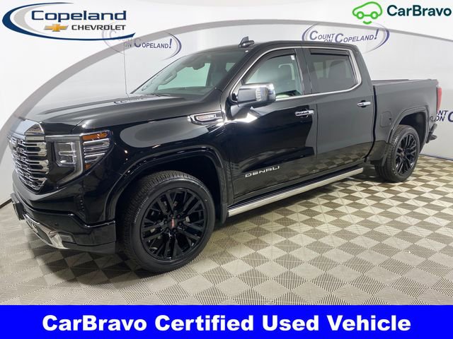 2023 GMC Sierra 4WD Crew Cab Short Box Denali's photo