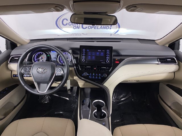 2021 Toyota Camry LE - Photo 15
