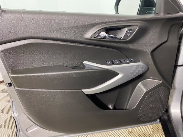 2024 Chevrolet Trax RS - Photo 13