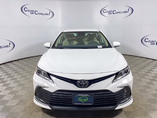 2021 Toyota Camry LE - Photo 11