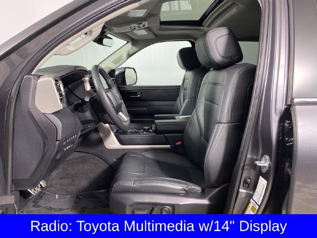 2024 Toyota Sequoia SR5 - Photo 11