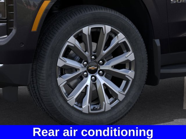 2027 Chevrolet Suburban High Country - Photo 10