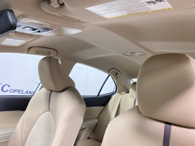 2021 Toyota Camry LE - Photo 24