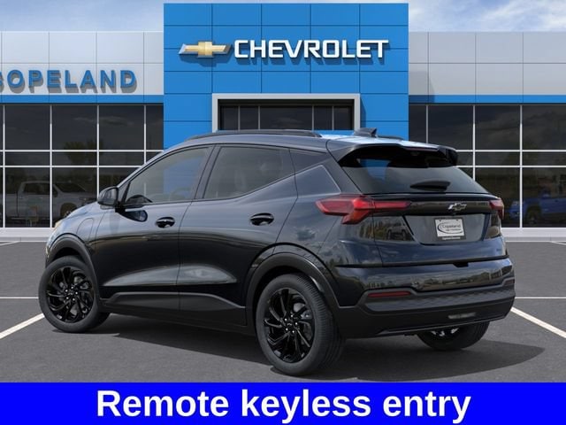 2027 Chevrolet Bolt RS - Photo 4