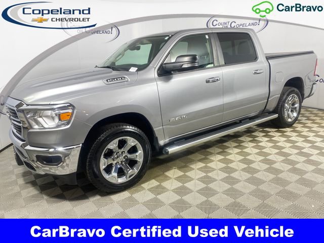 2019 RAM 1500 Big Horn/Lone Star 4x4 Crew Cab 5'7's photo