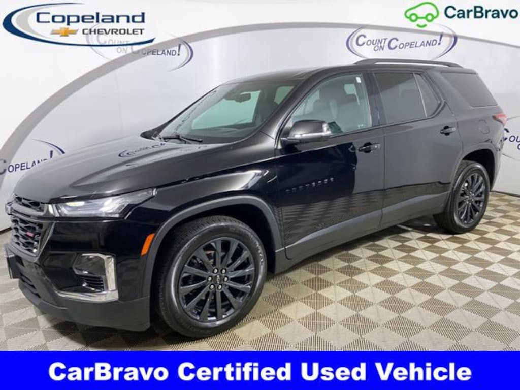 Used 2023 Chevrolet Traverse RS SUV
