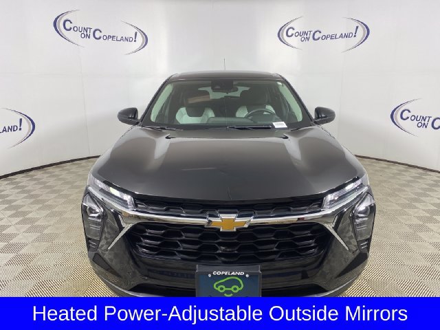 2024 Chevrolet Trax LS - Photo 11