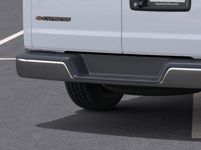2026 Chevrolet Express Cargo Work Van - Photo 15