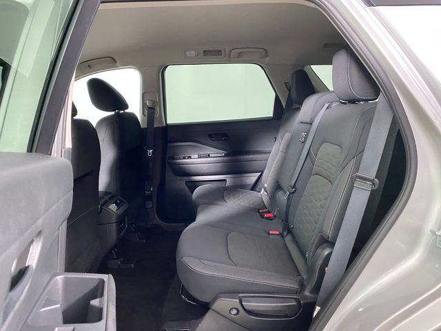 2025 Nissan Pathfinder SV - Photo 27