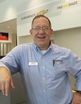 Staff member Chris Ames from ID_96c9e71e3256