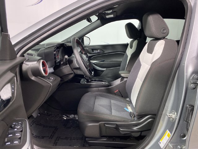 2024 Chevrolet Trax RS - Photo 12