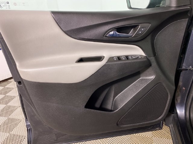 2022 Chevrolet Equinox LS - Photo 11