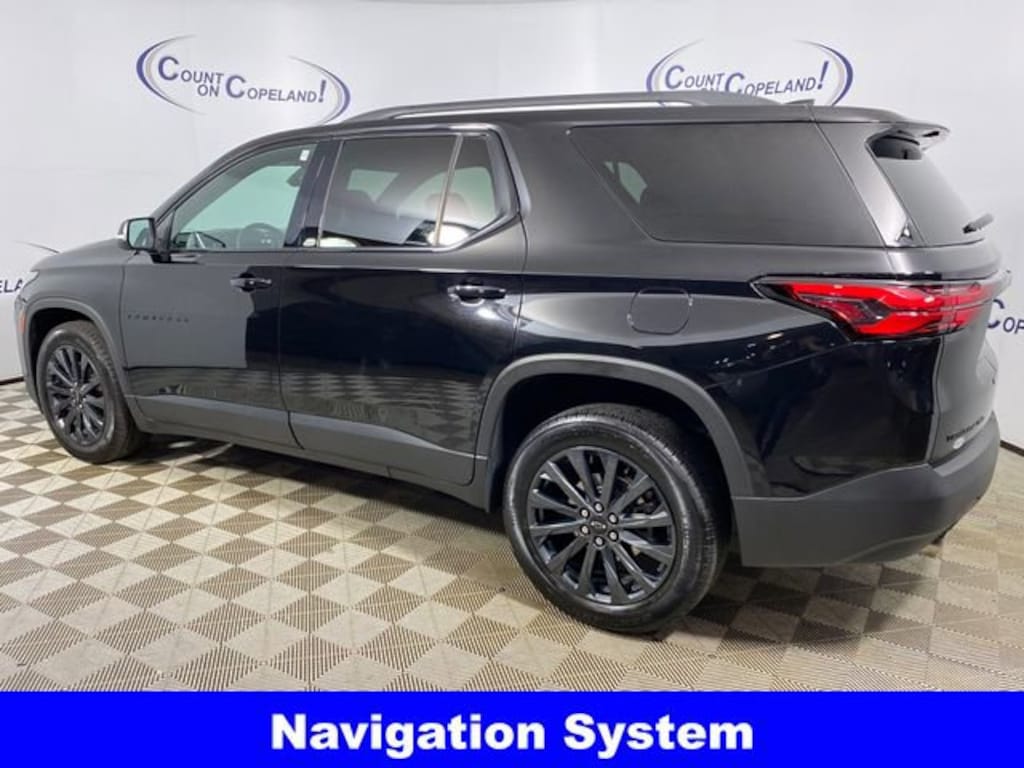 Used 2023 Chevrolet Traverse RS SUV