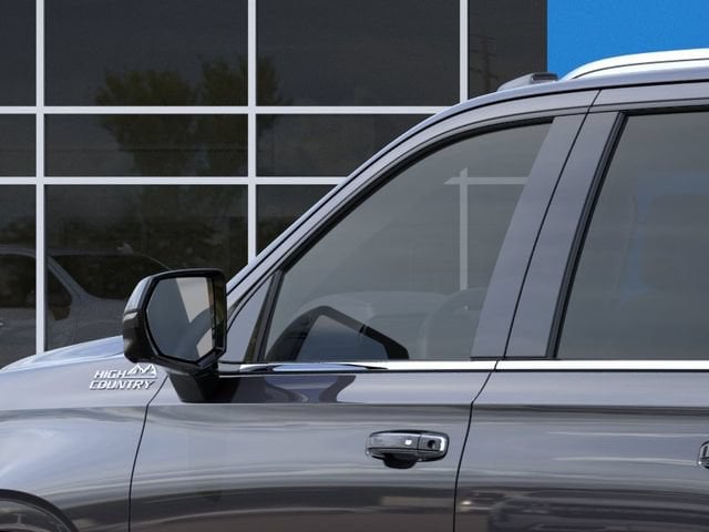 2026 Chevrolet Suburban High Country - Photo 13