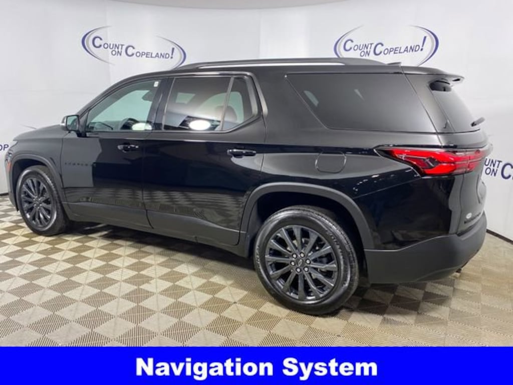 Used 2023 Chevrolet Traverse RS SUV