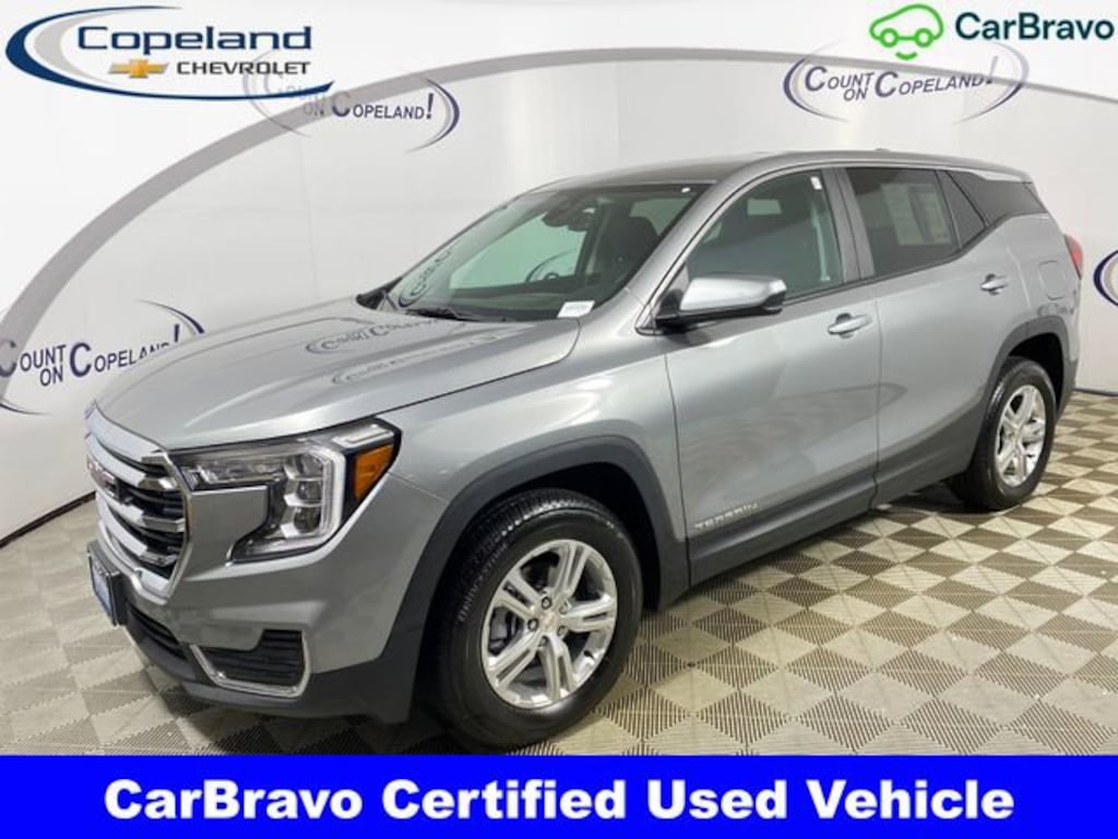 Used 2024 GMC Terrain SLE SUV