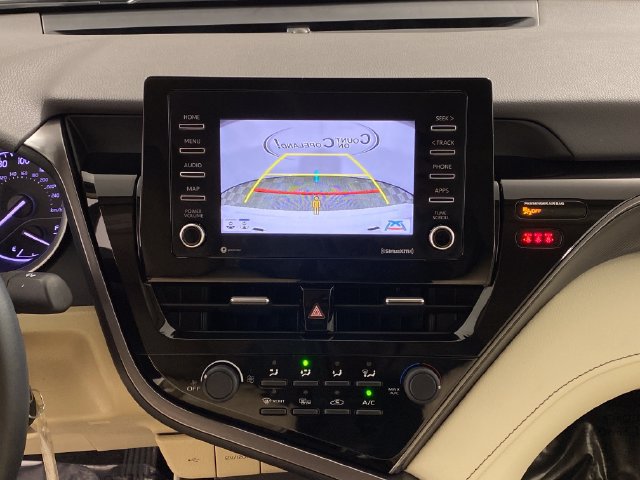 2021 Toyota Camry LE - Photo 23