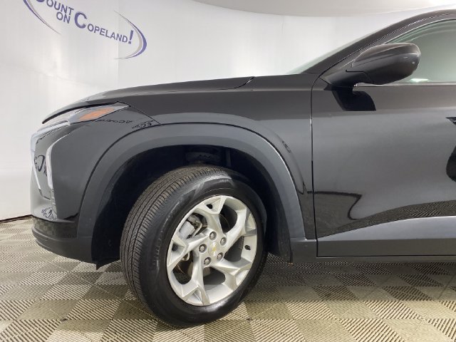 2024 Chevrolet Trax LS - Photo 31