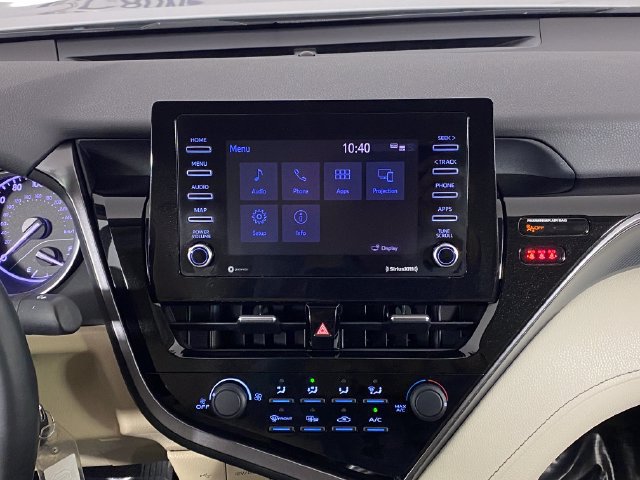 2021 Toyota Camry LE - Photo 21