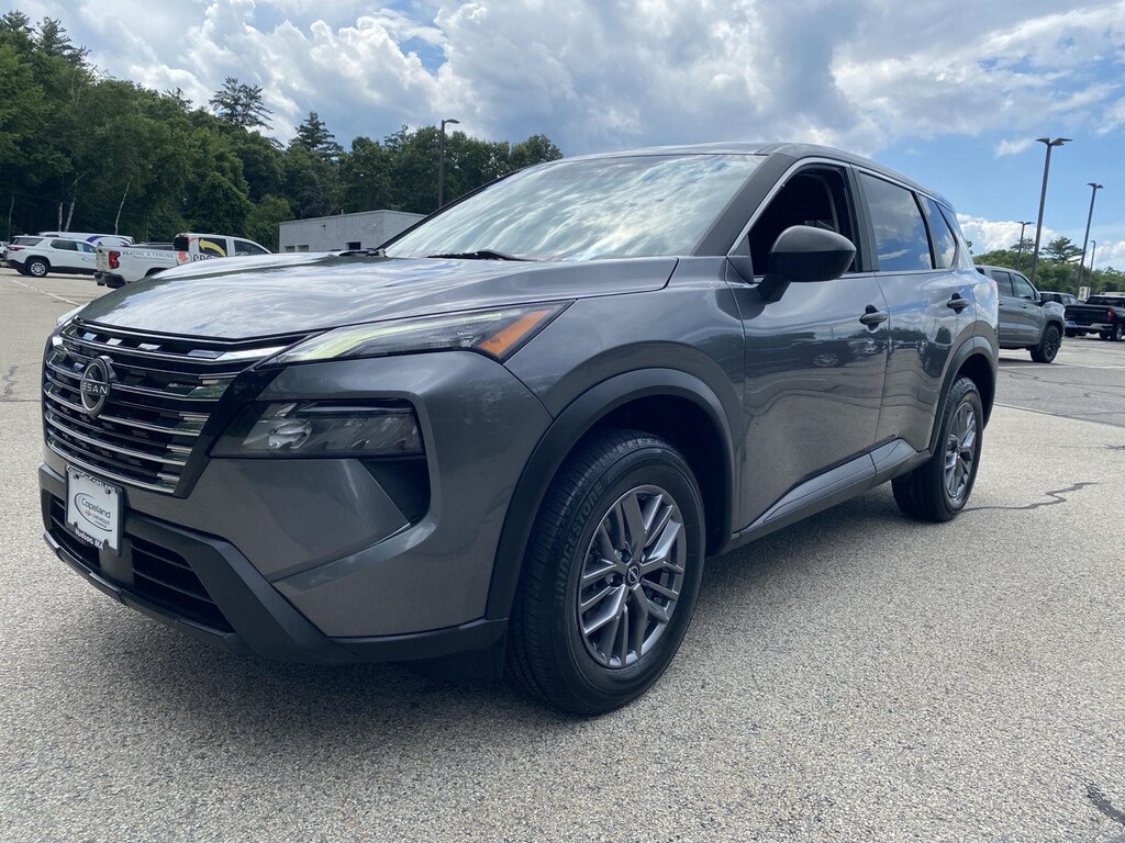 Used 2024 Nissan Rogue S SUV