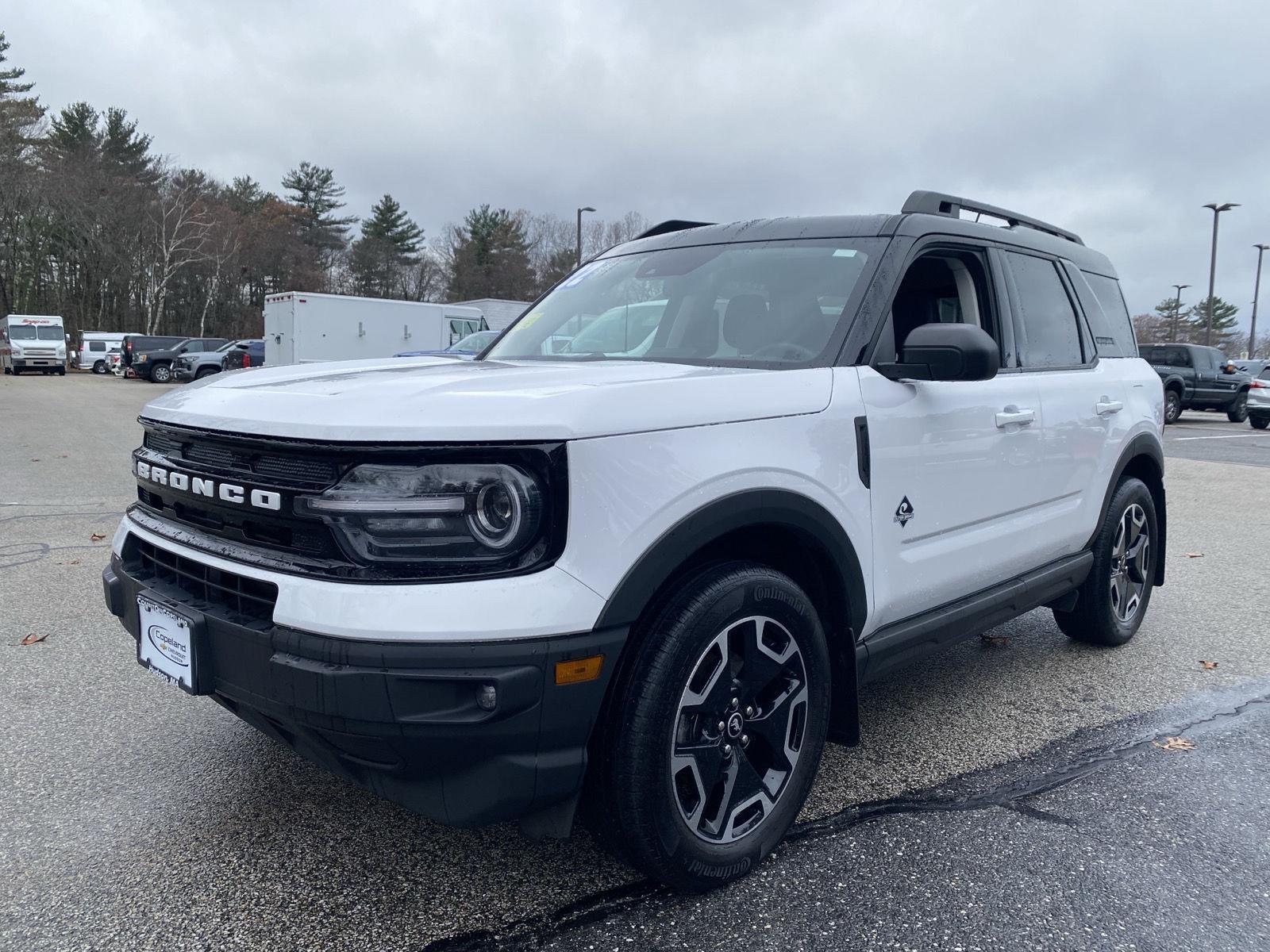 2022 Ford Bronco Sport Outer Banks photo 3