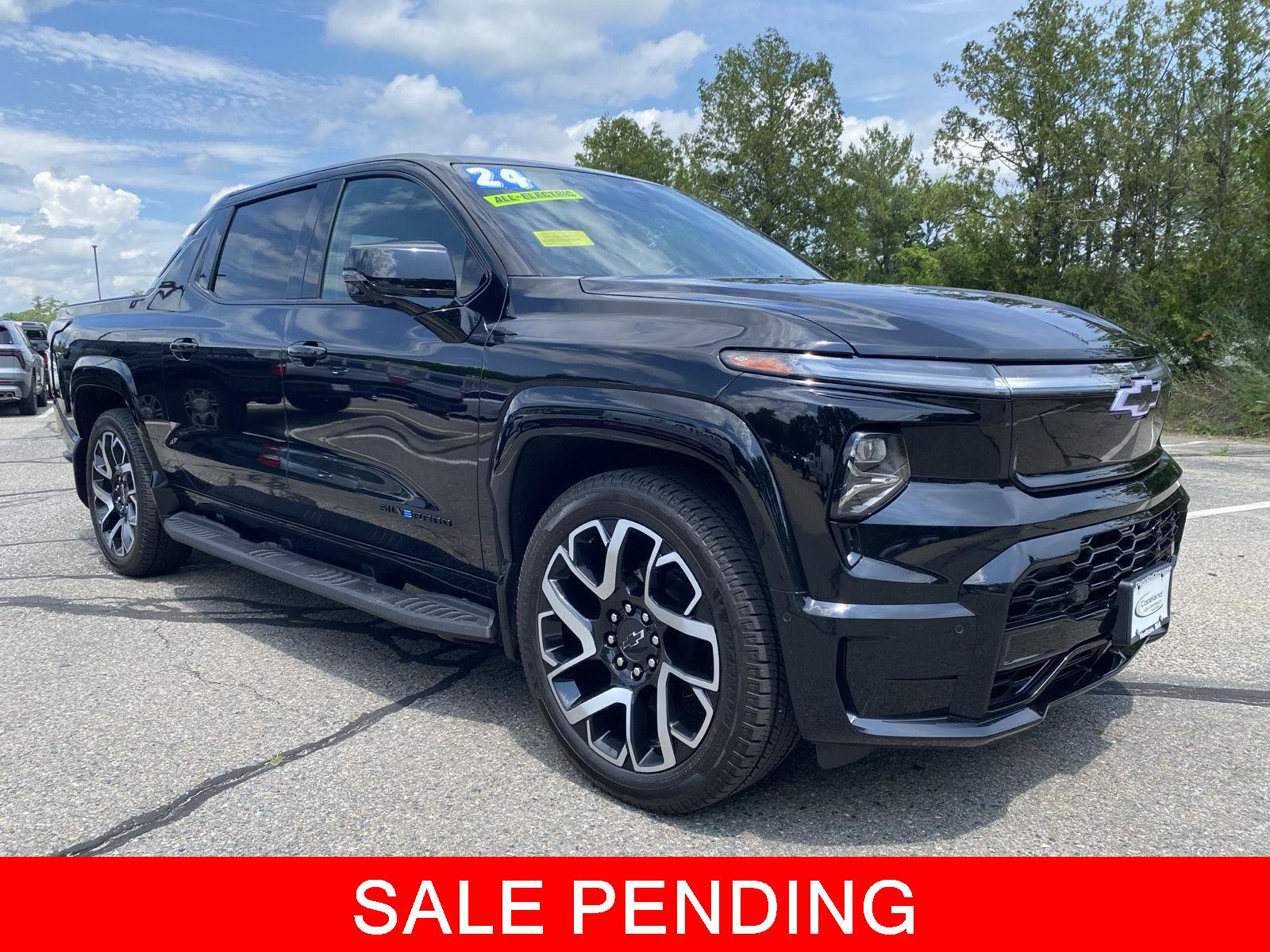2024 Chevrolet Silverado EV RST's photo