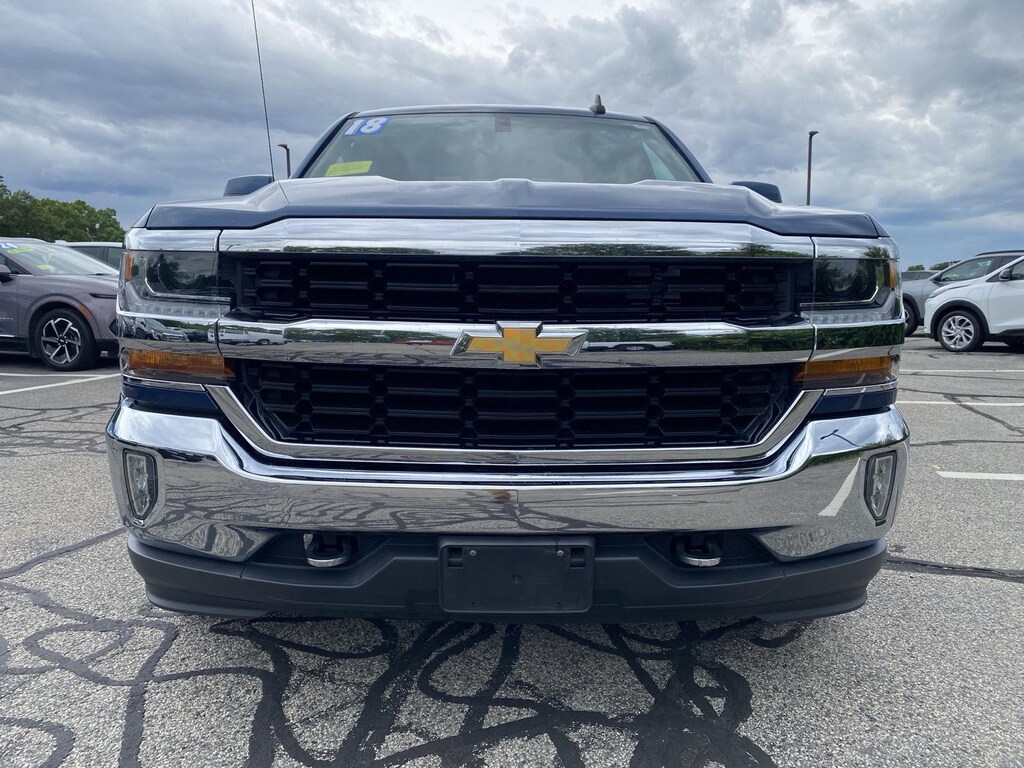 Used 2018 Chevrolet Silverado 1500 LT w/1LT Truck Crew Cab