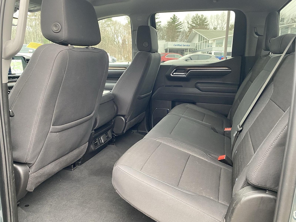 2025 Chevrolet Silverado 1500 LT - Photo 15