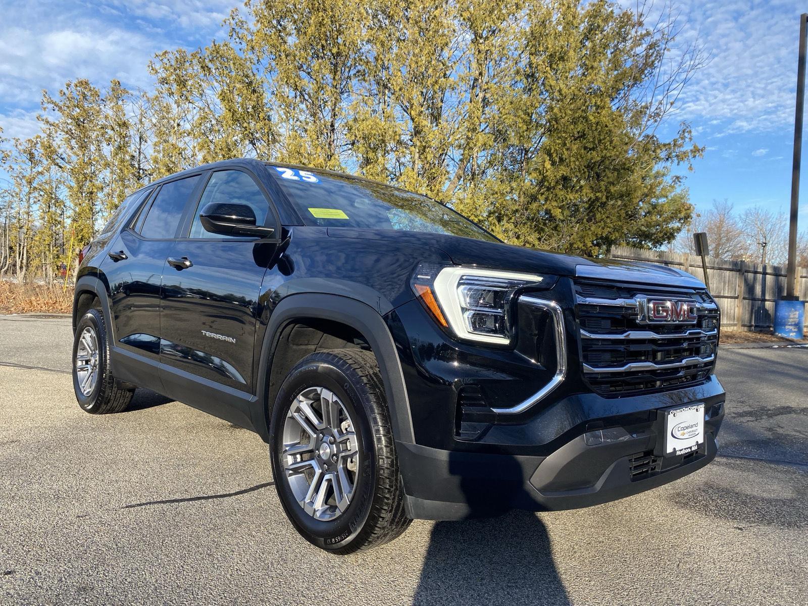 2025 GMC Terrain Elevation's photo