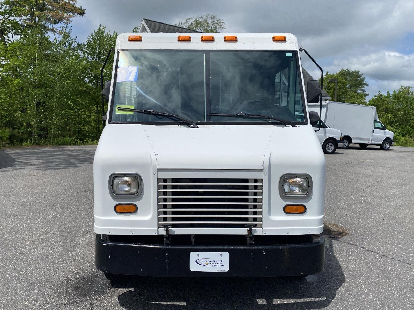 2007 Ford E-350 photo 2