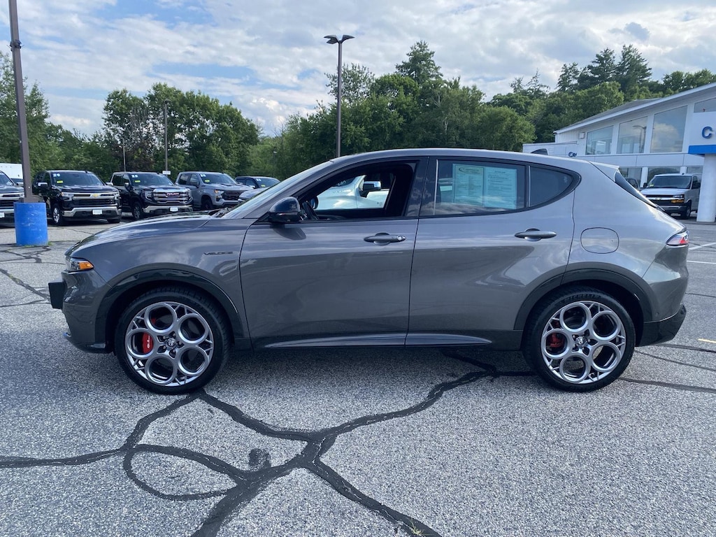 Used 2024 Alfa Romeo Tonale Veloce Eawd SUV