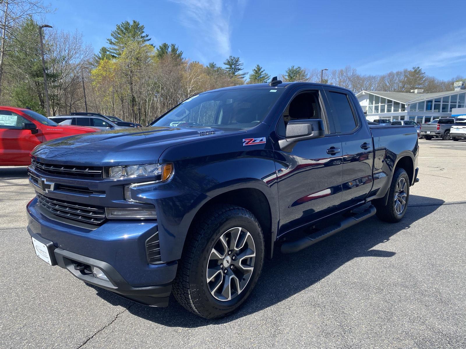 2022 Chevrolet Silverado 1500 RST photo 3
