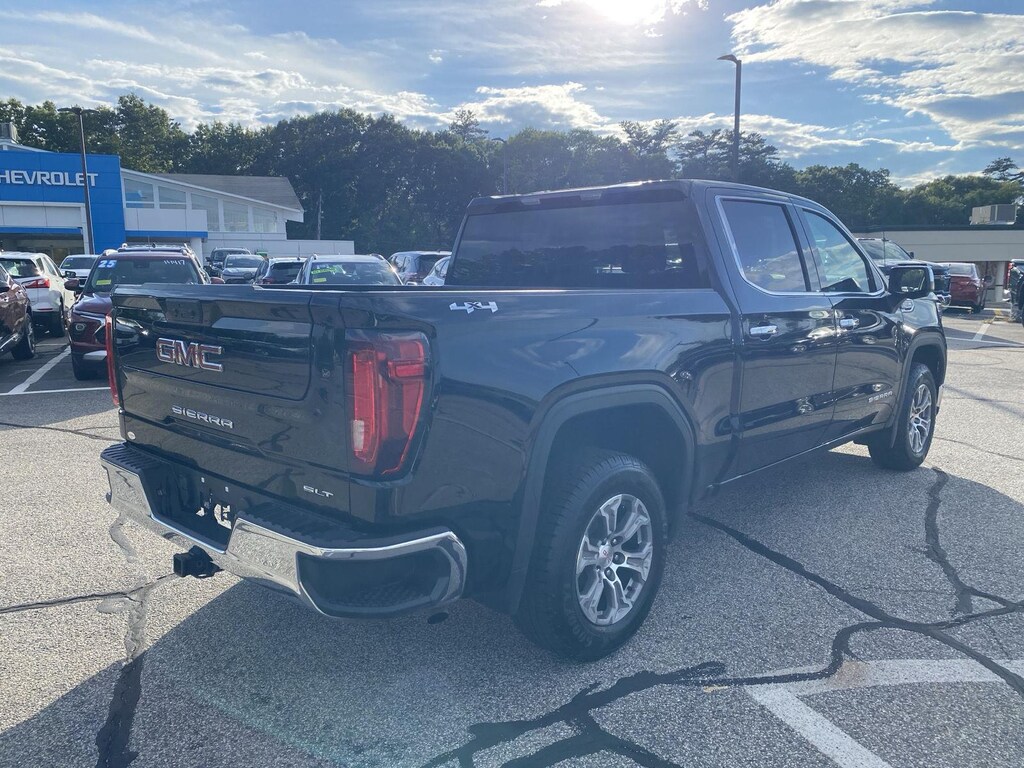Used 2025 GMC Sierra 1500 SLT Truck