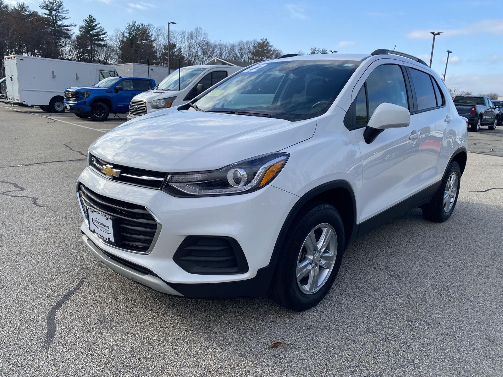 2022 Chevrolet Trax LT photo 3