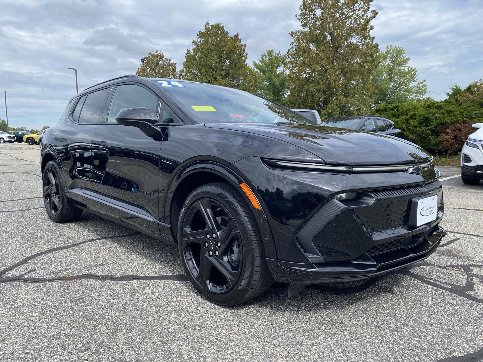2024 Chevrolet Equinox EV Launch Edition's photo