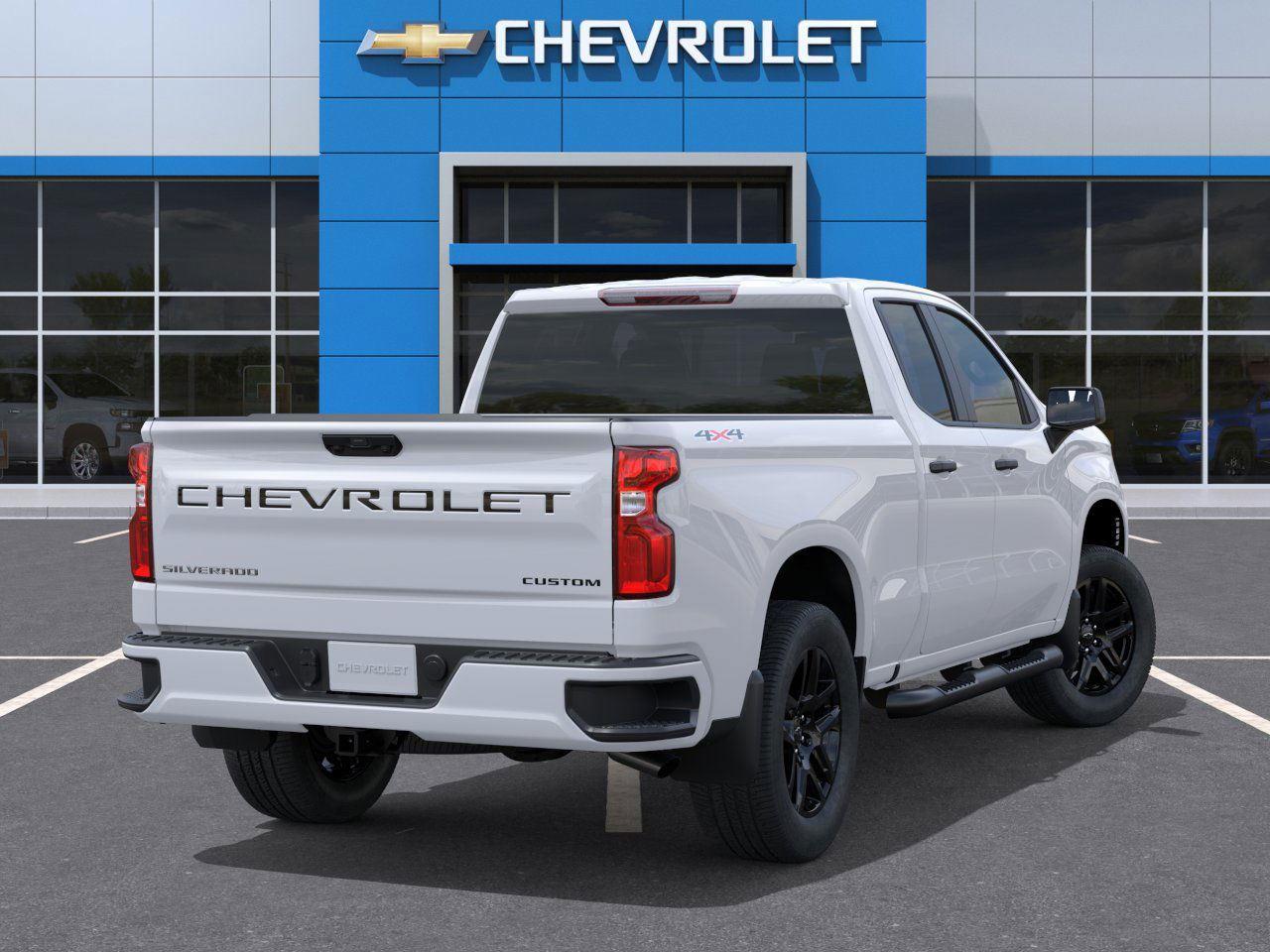 2026 Chevrolet Silverado 1500 Custom photo 3