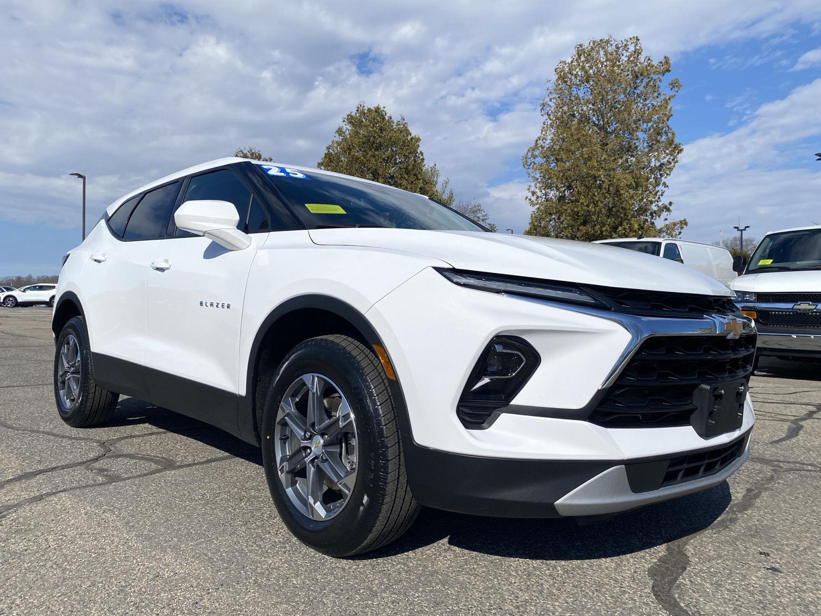 2025 Chevrolet Blazer 2.0T 2LT AWD's photo