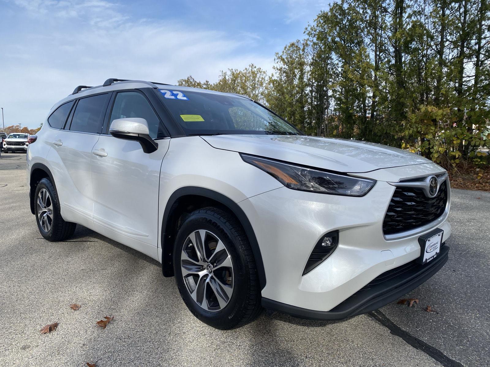 2022 Toyota Highlander XLE's photo