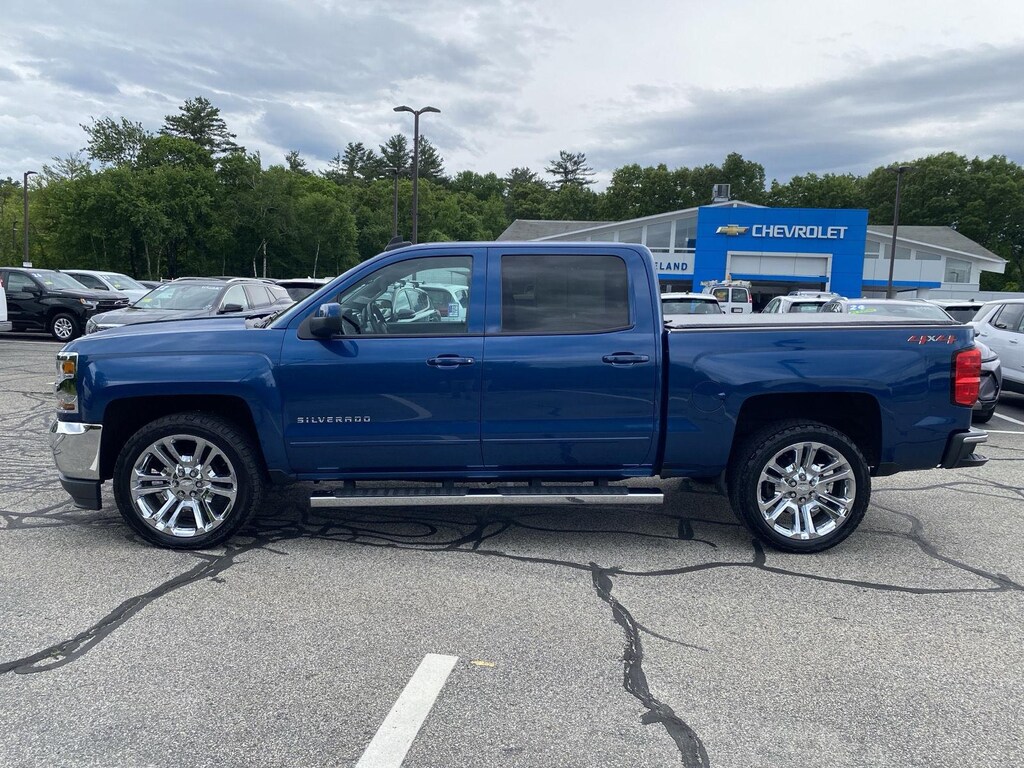 Used 2018 Chevrolet Silverado 1500 LT w/1LT Truck Crew Cab
