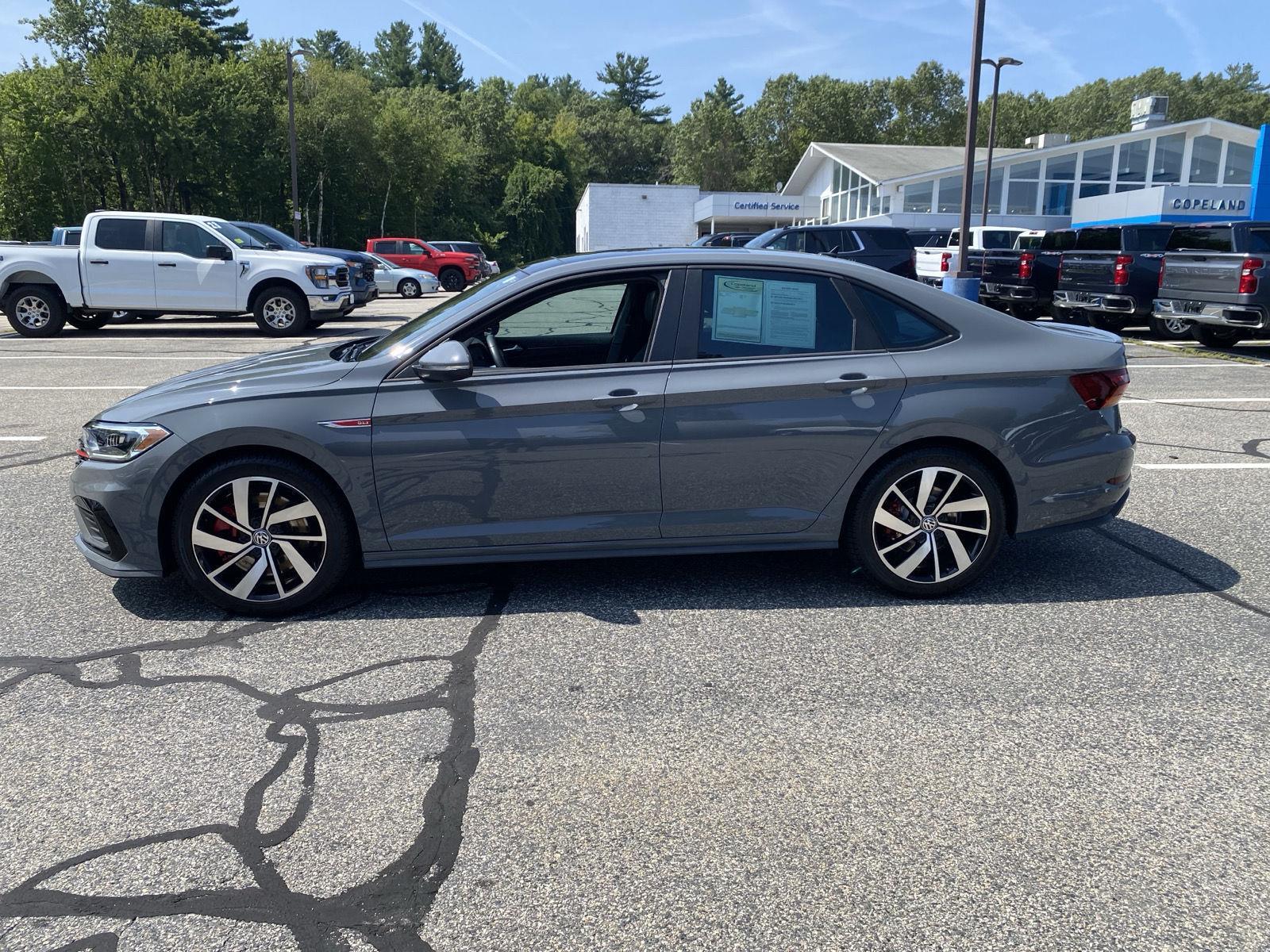 2019 Volkswagen Jetta GLI 2.0T S photo 4