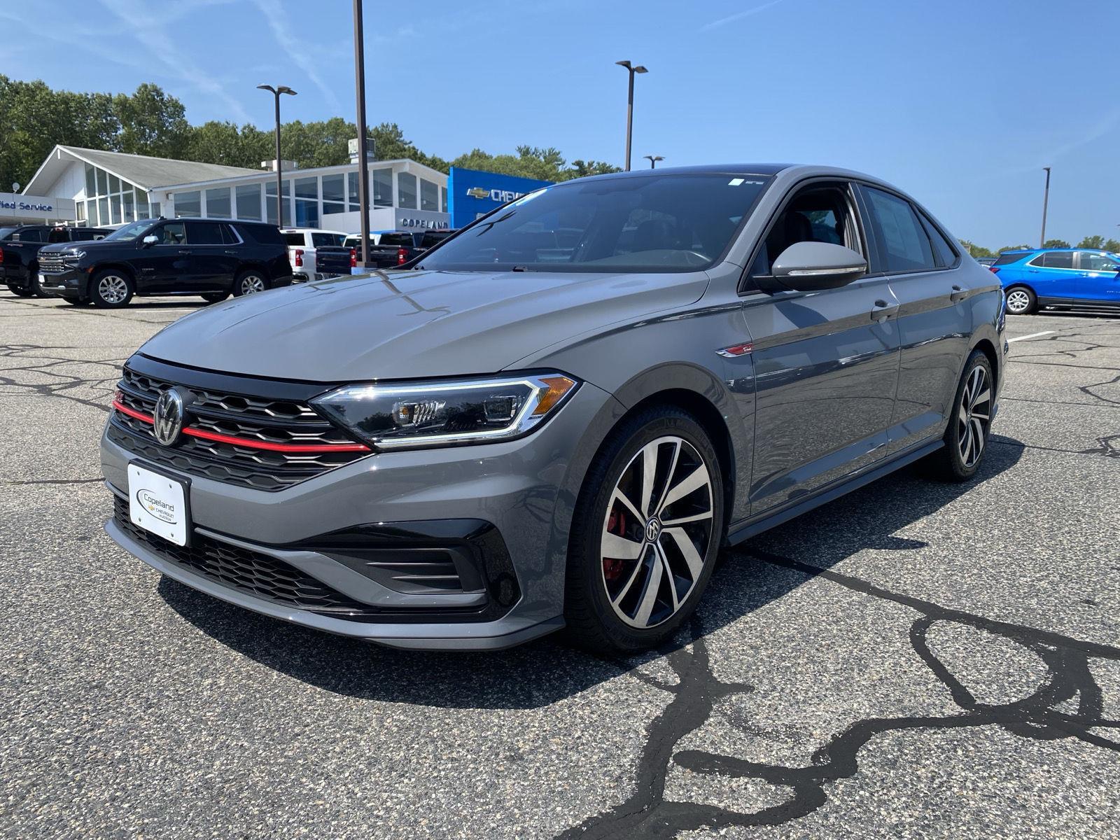 2019 Volkswagen Jetta GLI 2.0T S photo 3