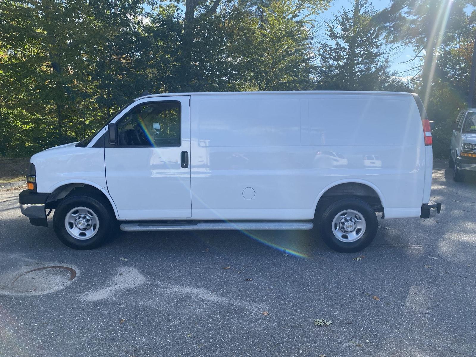 2023 Chevrolet Express 2500 Work Van photo 4
