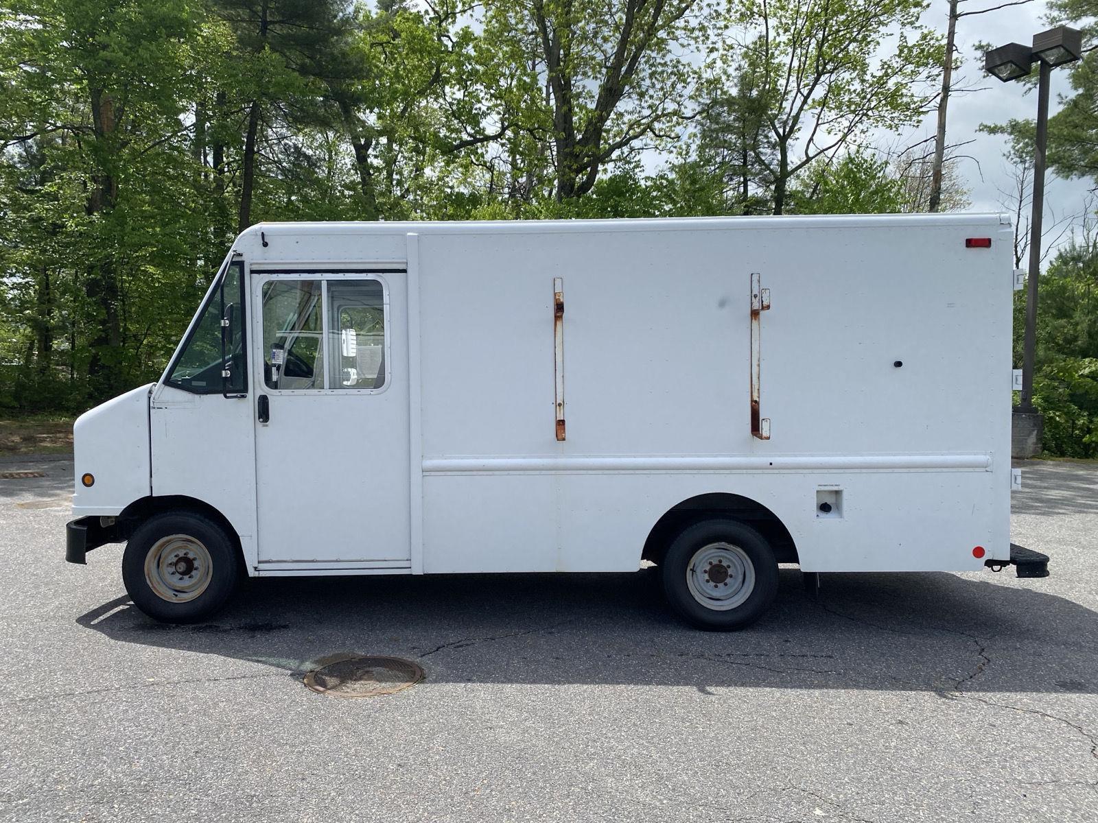 2007 Ford E-350 photo 4