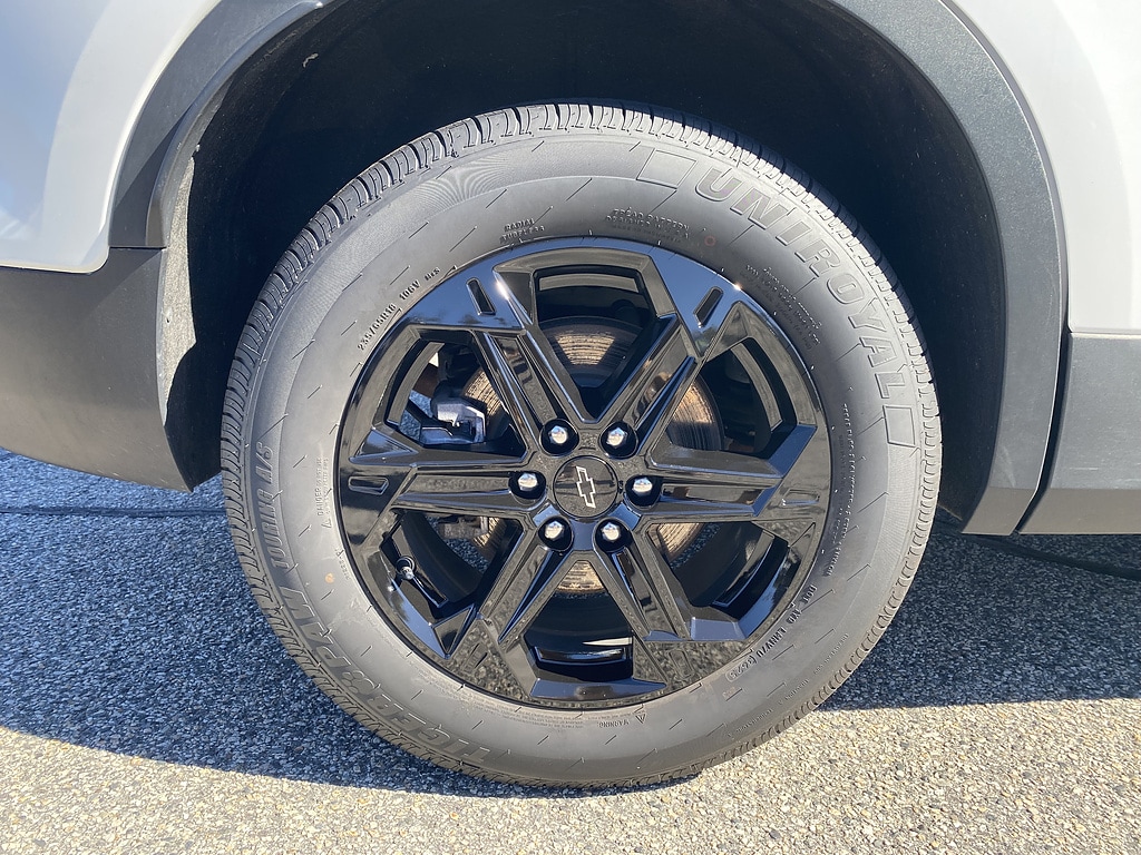 2025 Chevrolet Blazer 2LT - Photo 11