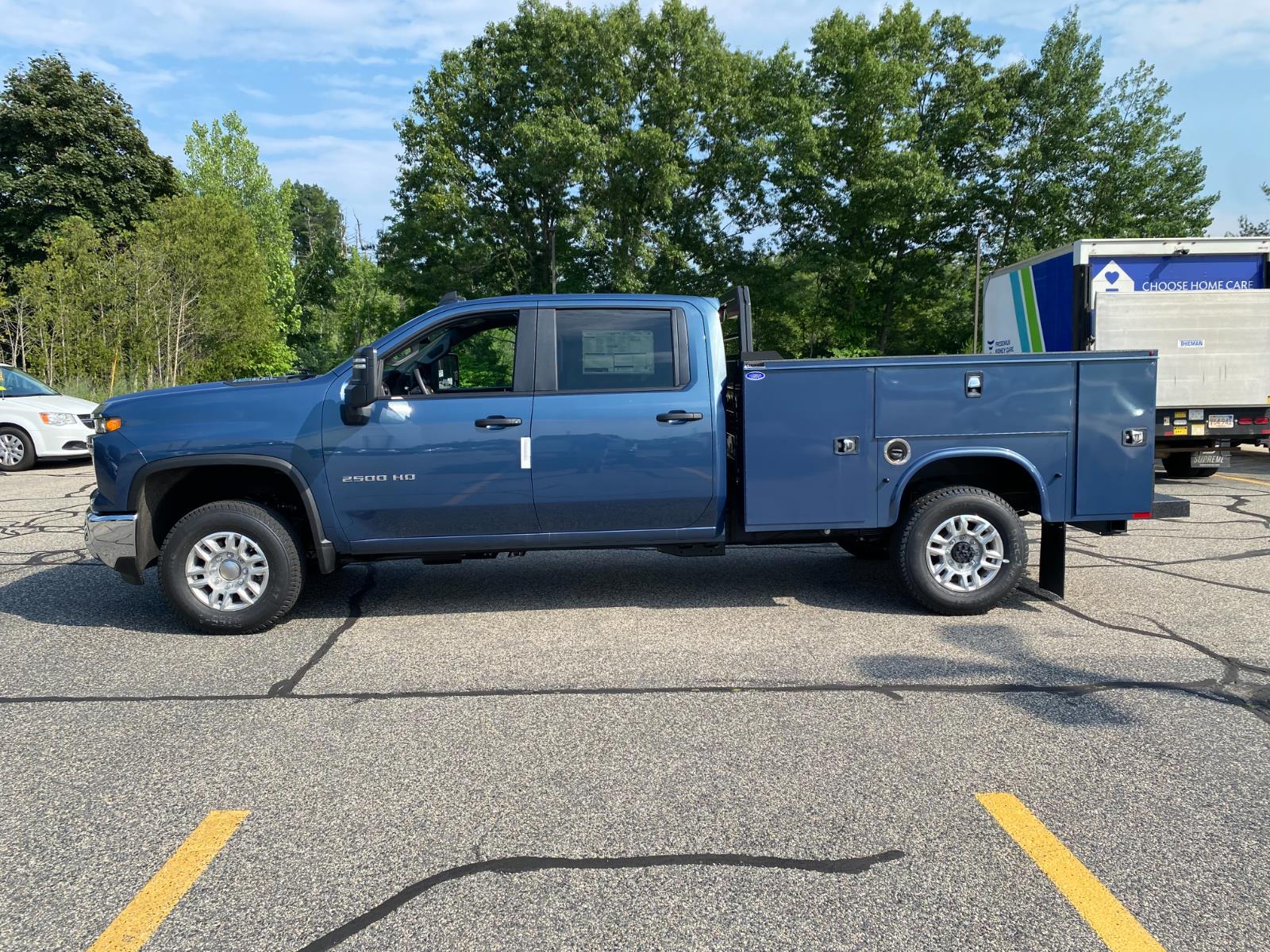 2024 Chevrolet Silverado 2500HD photo 4