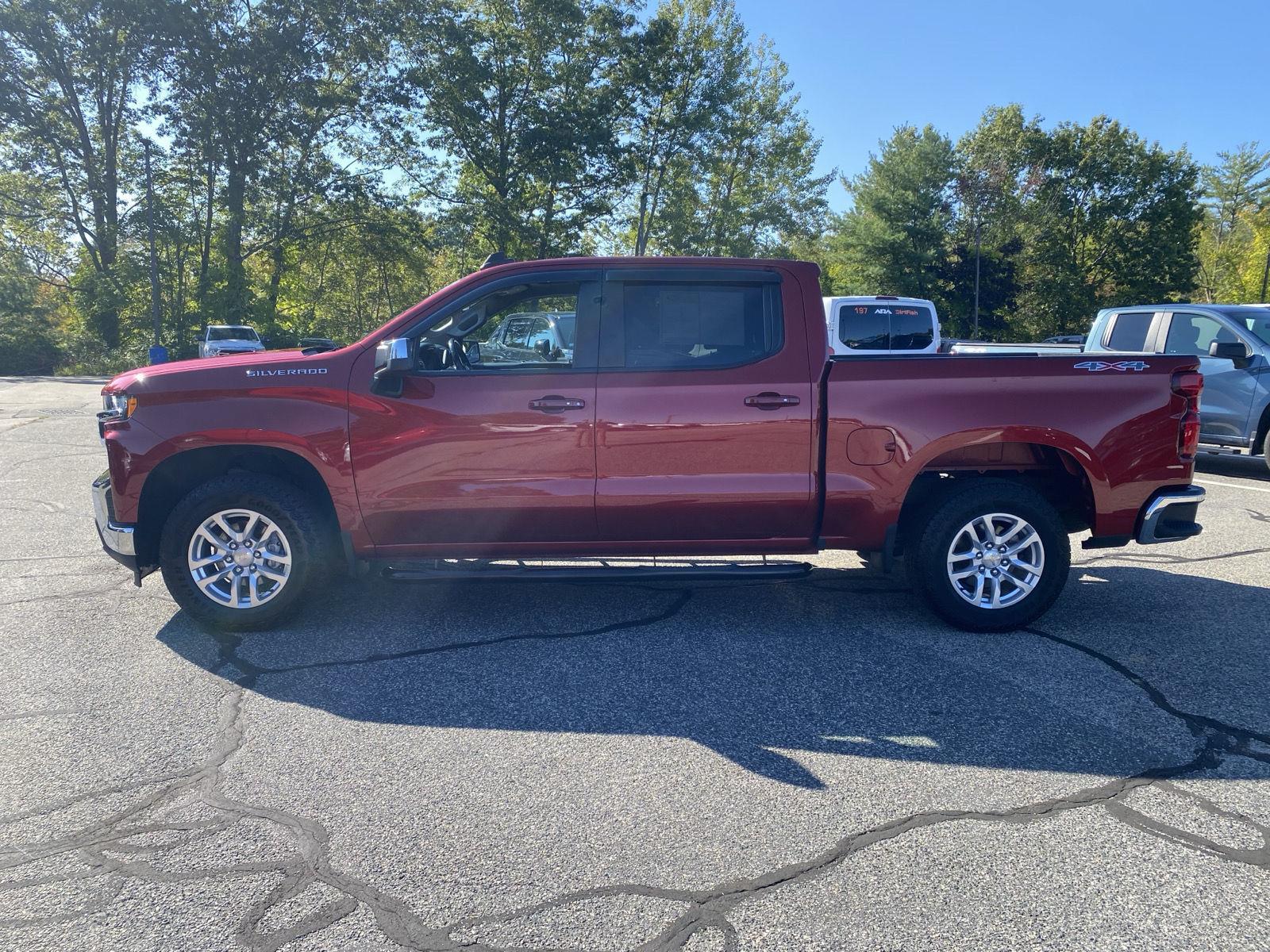 2019 Chevrolet Silverado 1500 LT photo 4