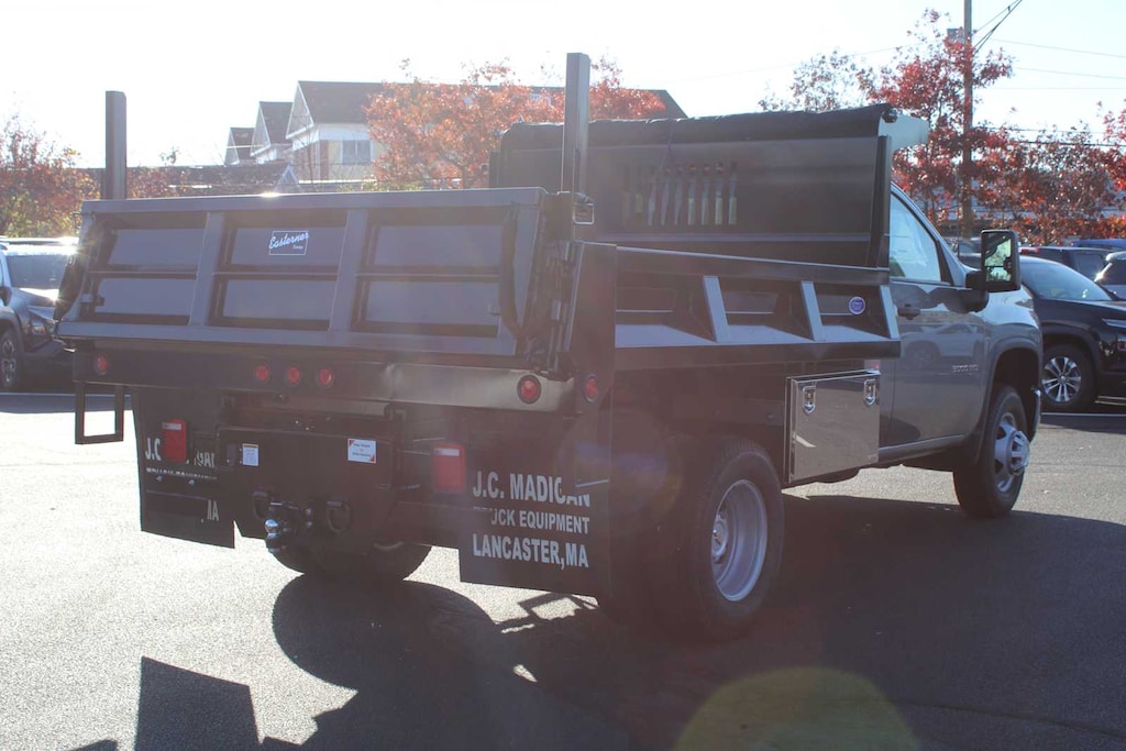 New 2025 Chevrolet Silverado 3500 HD Chassis Cab Work Truck Truck