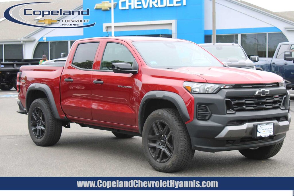 Used 2024 Chevrolet Colorado Trail Boss Truck Crew Cab