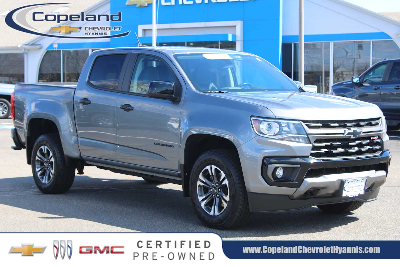 Gray (Satin Steel) 2022 Chevrolet Colorado Z71 Crew Cab 4WD Pickup Truck Four-Wheel Drive 8-Speed Automatic
