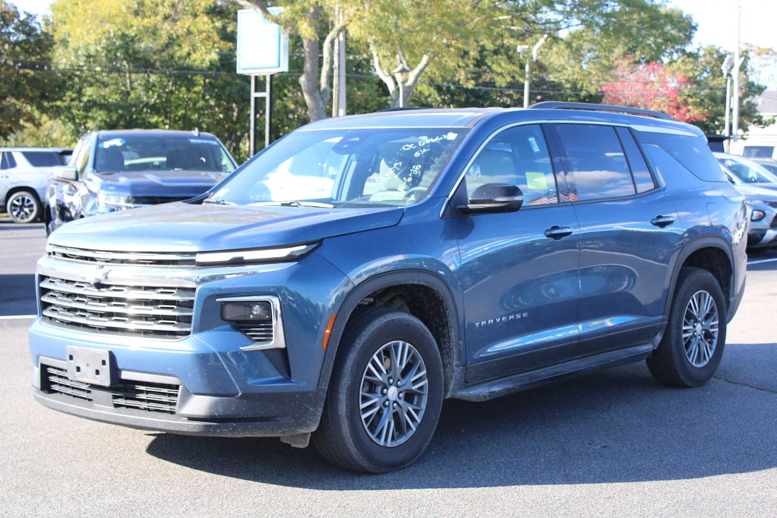 Used 2026 Chevrolet Traverse LT SUV